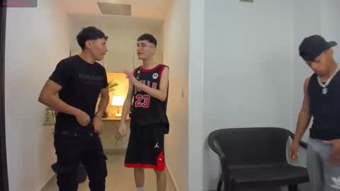 Vanesa Oliver and Andrew online show from 10/13/25, 11:05