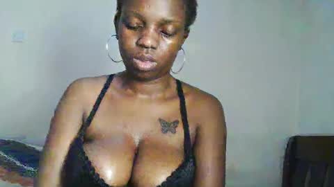 Snapshot of hot_sexxy_baby chatting on 05/31/26, 01:07 hot_sexxy_baby online show from 05/31/26, 01:07