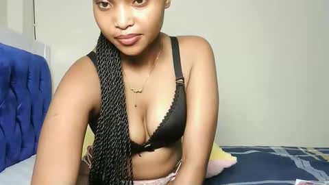 Snapshot of hot_sexy_babe chatting on 05/14/26, 08:59 Bellah online show from 05/14/26, 08:59