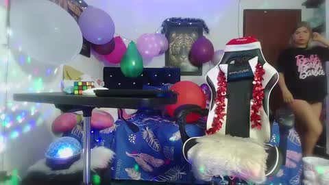Snapshot of hot_sexy_bunny chatting on 12/18/24, 01:56 hot sexy bunny online show from 12/18/24, 01:56