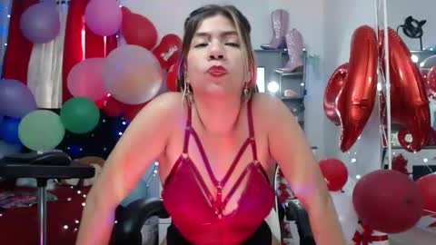 Snapshot of hot_sexy_bunny chatting on 02/12/25, 03:49 hot sexy bunny online show from 02/12/25, 03:49