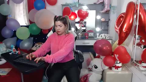 Snapshot of hot_sexy_bunny chatting on 02/17/25, 09:19 hot sexy bunny online show from 02/17/25, 09:19