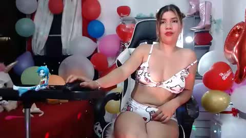 Snapshot of hot_sexy_bunny chatting on 02/25/25, 10:15 hot sexy bunny online show from 02/25/25, 10:15