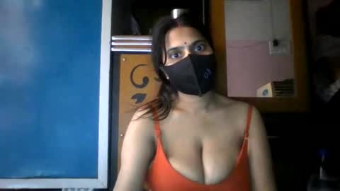 sona online show from 06/01/26, 06:15