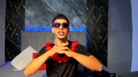 Hot Summer Boy online show from 01/15/26, 11:19