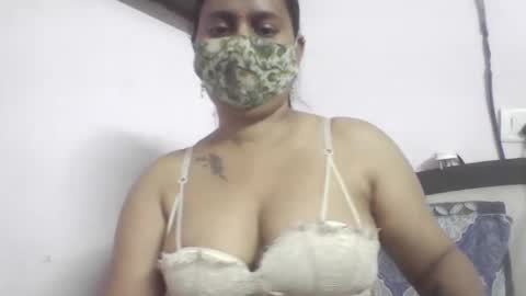 Snapshot of hot_tanvi chatting on 04/22/26, 06:38 Tanvi online show from 04/22/26, 06:38