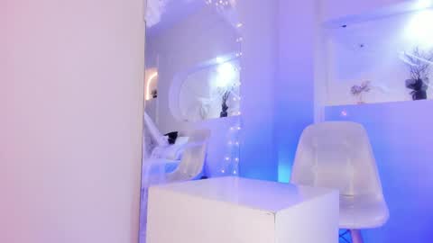 Snapshot of hot_valery_ chatting on 10/15/25, 08:53 Valery online show from 10/15/25, 08:53