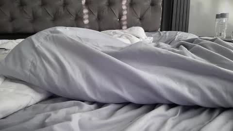 Ember online show from 11/26/25, 03:02