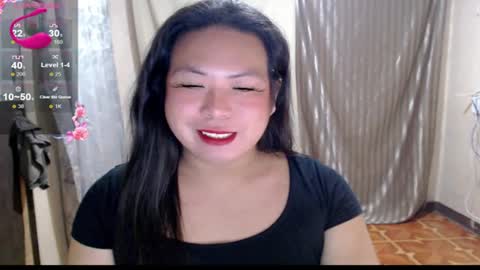 Snapshot of hotasian_mama chatting on 07/04/26, 11:05 Grace online show from 07/04/26, 11:05