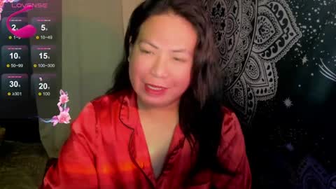 Snapshot of hotasian_mama chatting on 07/23/26, 07:06 Grace online show from 07/23/26, 07:06