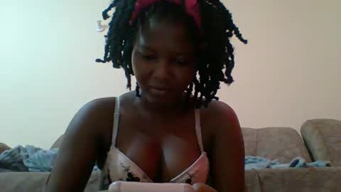 love online show from 02/14/25, 04:37