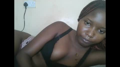 love online show from 09/15/25, 10:32