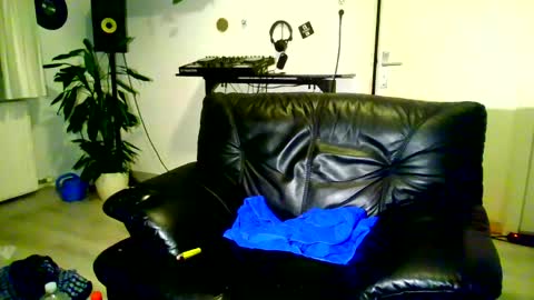 Snapshot of hotboy32891282 chatting on 05/29/26, 12:41 hotboy32891282 online show from 05/29/26, 12:41