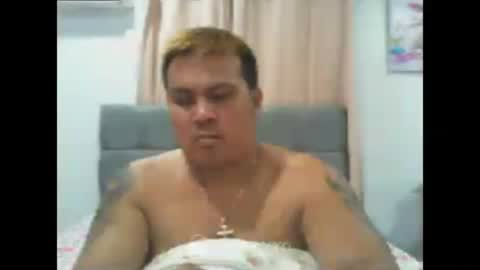 Snapshot of hotboyasian27xx chatting on 07/27/26, 11:39 hotboyasian27xx online show from 07/27/26, 11:39
