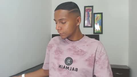 Snapshot of hotboyluxe chatting on 02/15/26, 03:47 hotboyluxe online show from 02/15/26, 03:47