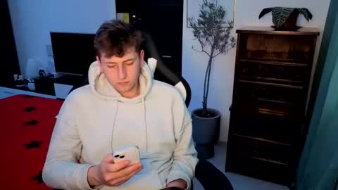 Hotboyshorny online show from 04/25/26, 08:17