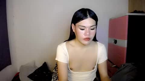 Snapshot of hotbunnyrainx chatting on 06/06/26, 10:31 rain online show from 06/06/26, 10:31