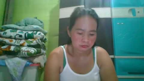 Snapshot of hotchicks4uxx chatting on 02/25/25, 04:03 hotchicks4uxx online show from 02/25/25, 04:03