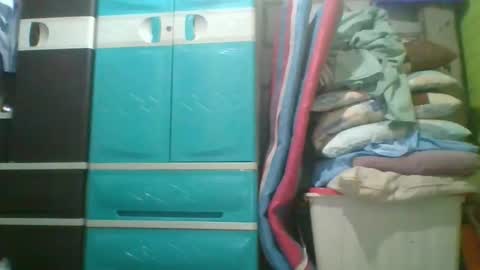 Snapshot of hotchicks4uxx chatting on 01/09/26, 01:19 hotchicks4uxx online show from 01/09/26, 01:19