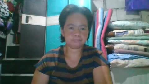 Snapshot of hotchicks4uxx chatting on 01/15/26, 10:42 hotchicks4uxx online show from 01/15/26, 10:42