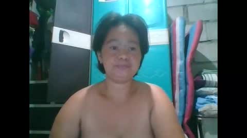 Snapshot of hotchicks4uxx chatting on 01/16/26, 11:09 hotchicks4uxx online show from 01/16/26, 11:09