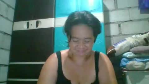 Snapshot of hotchicks4uxx chatting on 01/17/26, 01:38 hotchicks4uxx online show from 01/17/26, 01:38