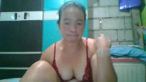 Snapshot of hotchicks4uxx chatting on 03/19/26, 11:53 hotchicks4uxx online show from 03/19/26, 11:53