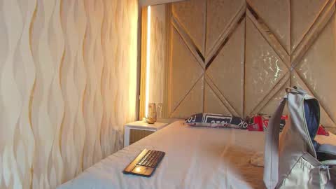 hotcouple_222 online show from 03/14/26, 07:25