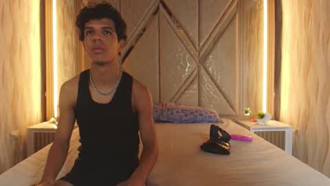 hotcouple_222 online show from 03/20/26, 07:46