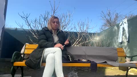 Snapshot of hotfallinganna chatting on 03/05/25, 10:44 Anna online show from 03/05/25, 10:44