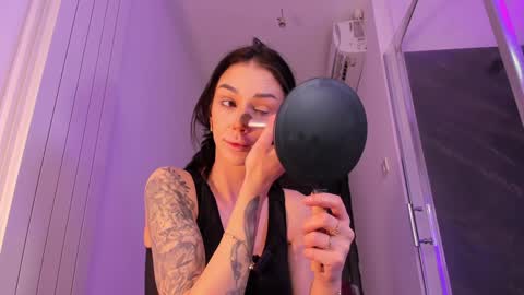 hotfallingdevil online show from 03/05/26, 05:36