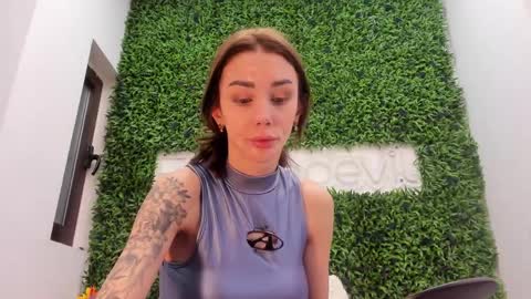 hotfallingdevil online show from 04/03/26, 05:05