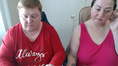 Snapshot of hotfiremommy chatting on 04/25/26, 10:40 LimonkaFire online show from 04/25/26, 10:40
