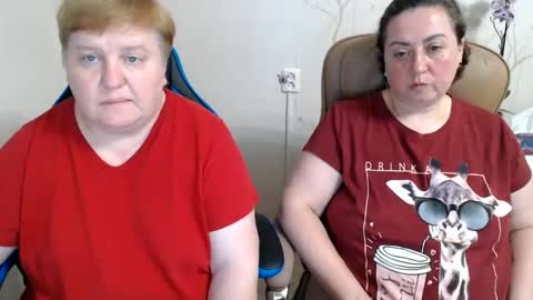 Snapshot of hotfiremommy chatting on 06/06/26, 06:45 LimonkaFire online show from 06/06/26, 06:45