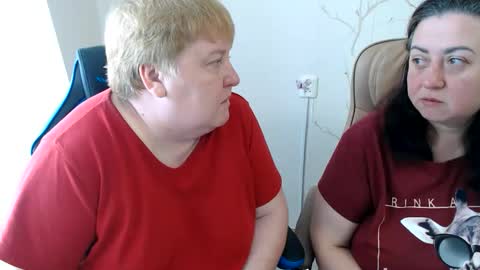 Snapshot of hotfiremommy chatting on 06/11/26, 08:56 LimonkaFire online show from 06/11/26, 08:56