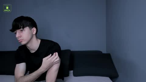 QUENTIN online show from 04/15/26, 05:25