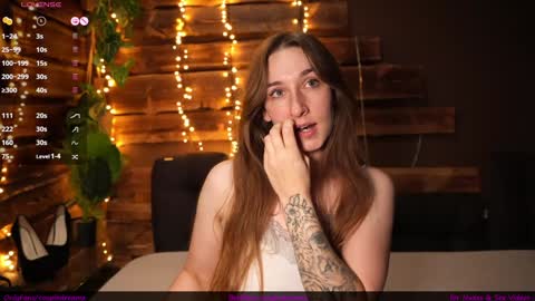 Snapshot of hotfrecklesgirl chatting on 10/21/25, 11:11 hotfrecklesgirl online show from 10/21/25, 11:11