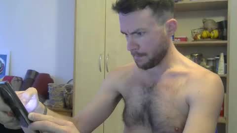 Le jardinier sexy online show from 03/08/26, 05:28