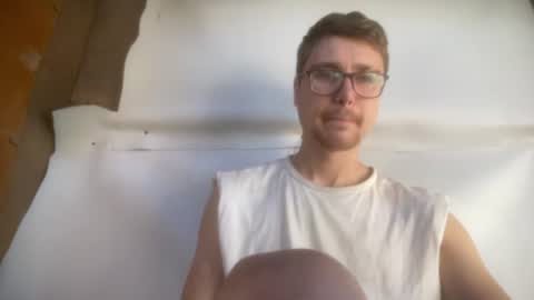 Snapshot of hotgentleman_3003 chatting on 06/19/26, 07:12 William online show from 06/19/26, 07:12