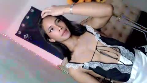 Snapshot of hotgirl_krisxx chatting on 10/07/25, 09:28 hotgirl_krisxx online show from 10/07/25, 09:28
