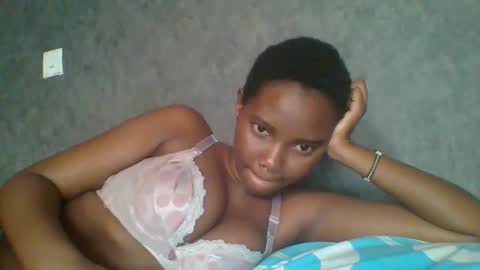 Queen online show from 02/12/25, 12:22