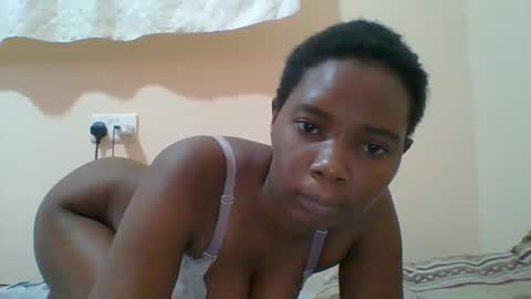 Queen online show from 02/14/25, 01:18