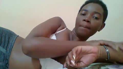 Queen online show from 03/06/25, 04:19