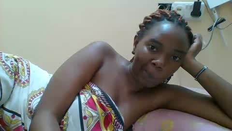 Queen online show from 10/15/25, 07:30