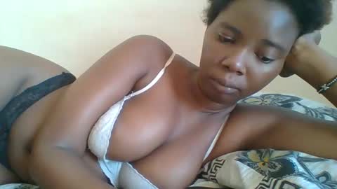 Queen online show from 11/16/25, 11:49