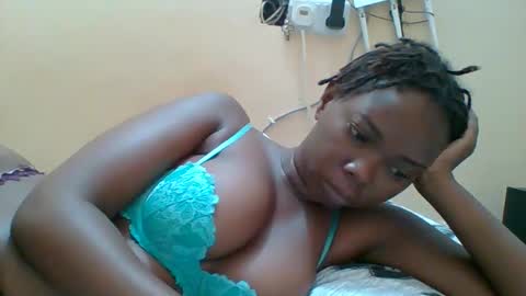 Queen online show from 02/11/26, 06:07