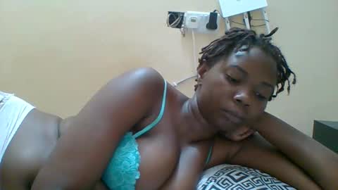 Queen online show from 02/14/26, 07:21