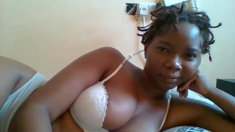 Queen online show from 02/28/26, 08:15