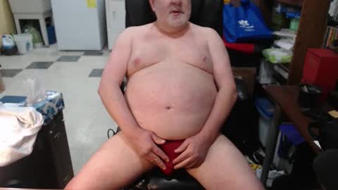 Snapshot of hotgrandpa594u chatting on 04/13/26, 05:07 hotgrandpa594u online show from 04/13/26, 05:07