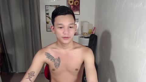 hotguy0503 online show from 10/20/25, 10:32
